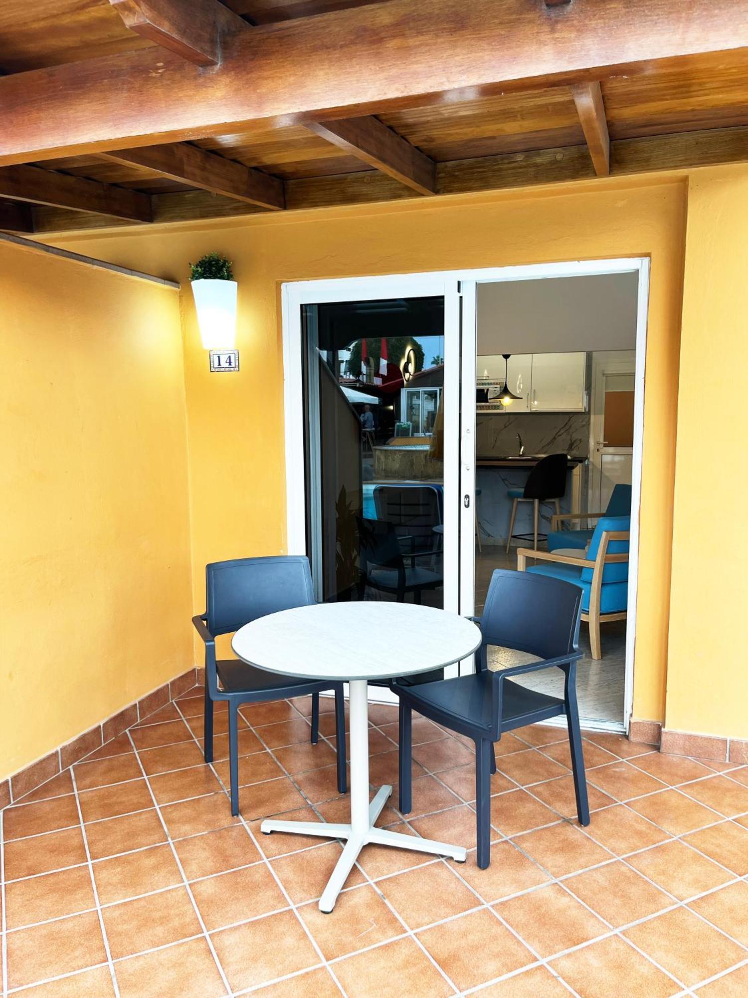 Almendros - Gay Exclusive Playa del Inglés